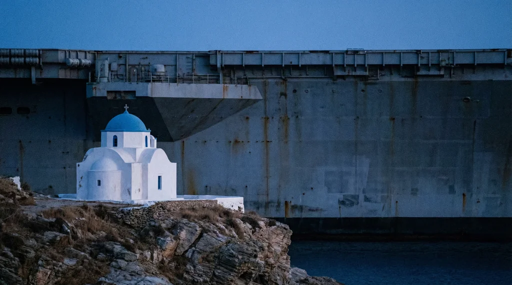 Δύο αμερικανικά αεροπλανοφόρα κατά του Ιράν μετατρέπουν Σούδα και Αλεξανδρούπολη σε στόχους